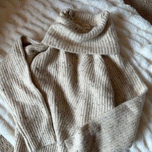 THREAD AND SUPPLY - Cream Turtleneck